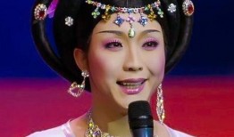 海艺爆料李玉刚视频,揭秘明星幕后生活片段