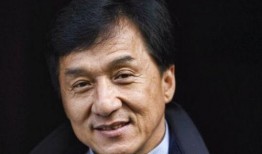 成龙为什么要爆料娱乐圈,勇敢发声，揭开行业隐秘面纱