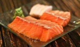 三文鱼的爆料方法视频讲解,视频详解，轻松掌握