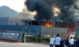 上犹爆料重大事故视频最新,视频曝光事故瞬间惨烈景象