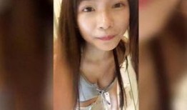 美女爆料直播露胸视频,直播意外走光！美女主播胸部画面引发热议