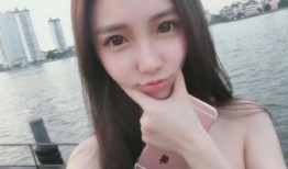 美女爆料直播露胸视频,直播意外走光！美女主播胸部画面引发热议